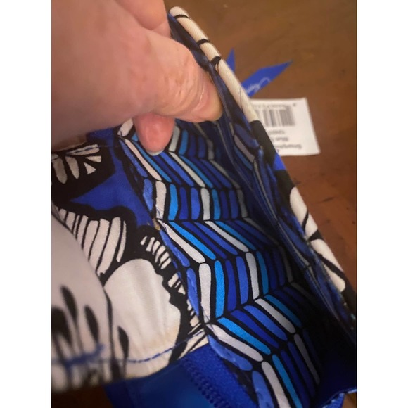 NWT VERA BRADLEY Blue Bayou Smartphone Wristlet - Picture 3 of 4